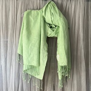 ⭐️ Divine luxury pashmina wool & silk hand made lime green fringe scarf
